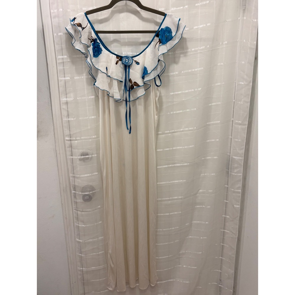 Vintage Blue Floral Ruffle Maxi Nightgown Off White XL Sleeveless Loungewear